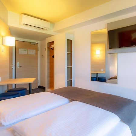 B&B Hotel Stuttgart-Bad Cannstatt ภายนอก รูปภาพ