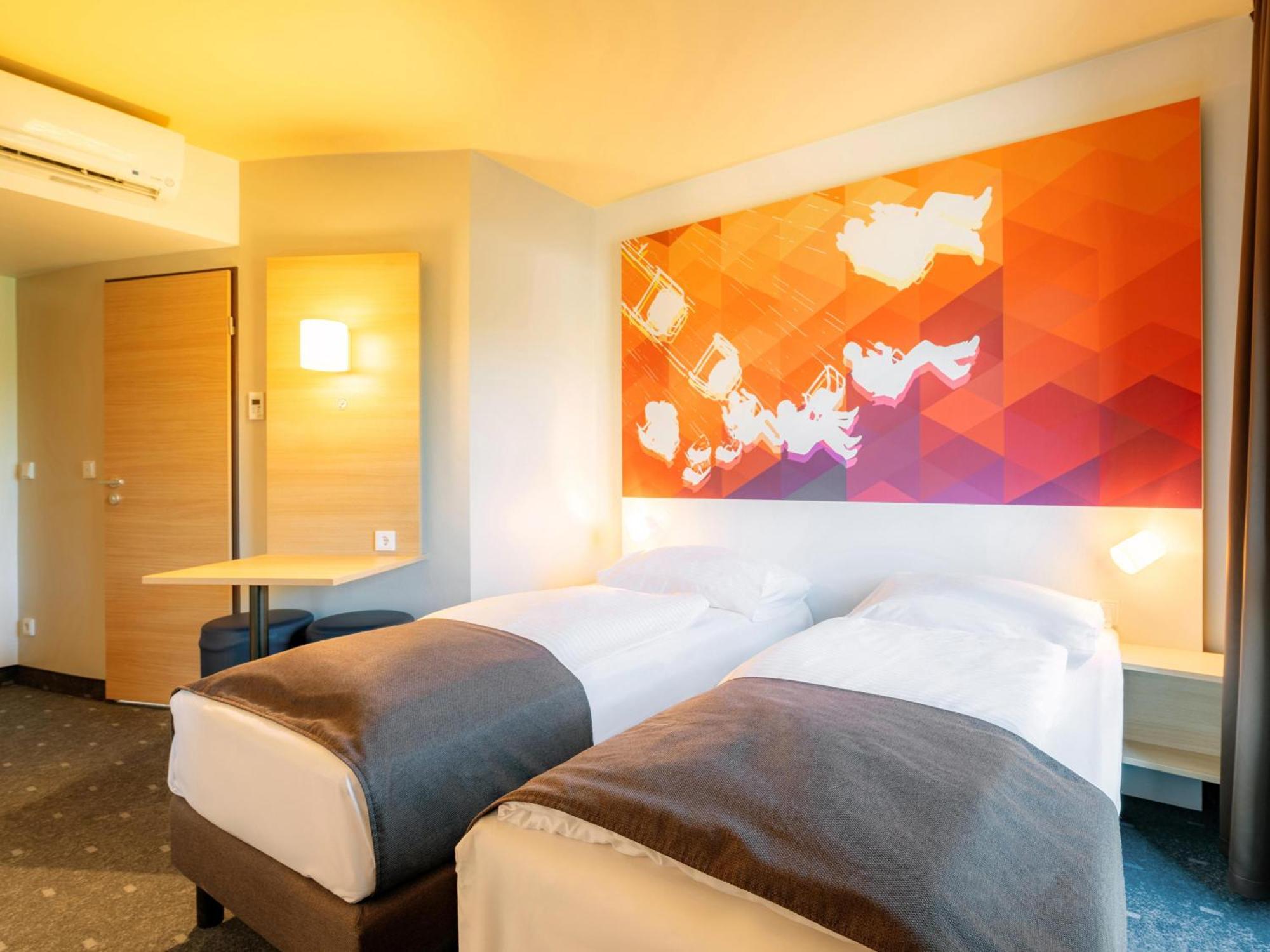 B&B Hotel Stuttgart-Bad Cannstatt ภายนอก รูปภาพ